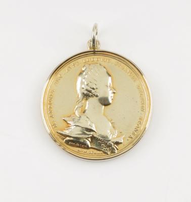 Medaillenanhänger Marie-Antoinette und Louis XVI - Klenoty a Hodinky