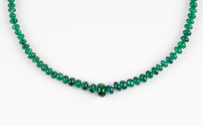 Smaragdhalskette im Verlauf - Jewellery and watches