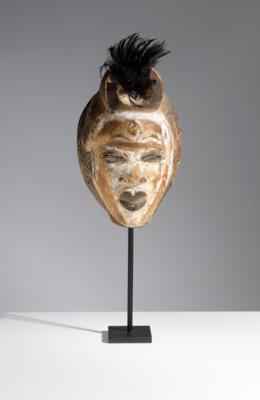 Afrikanische Punu-Maske, den Geist einer Jungfrau darstellend, Gabon, 20. Jahrhundert - Kunst & Antiquitäten