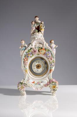 Tischuhr im Rokokostil, Sächsische Porzellanmanufaktur Potschappel, Dresden, 2. Hälfte 20. Jahrhundert - Umění a starožitnosti