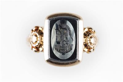 Ring um 1900 - Jarní aukce