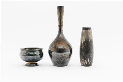 2 Vasen, 1 Schale, Anfang 20. Jh. - Antiques and art