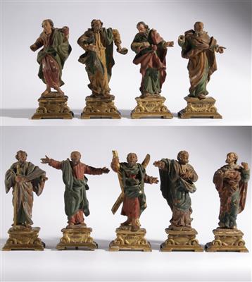 Neun Apostelfiguren, Alpenländisch, um 1700 - Autumn auction