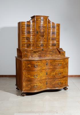 Barocker Tabernakel-Schreibschrank mit Jagdmotiven, Österreich, Mitte 18. Jahrhundert - Autumn auction