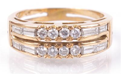 Brillant-Diamantdamenring zus. ca. 0,45 ct, - Antiques, art and jewellery