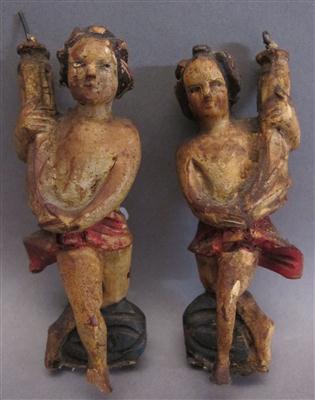 2 kleine Aufsatzengelfiguren, 1. Hälfte 19. Jhdt. - Antiques, art and jewellery