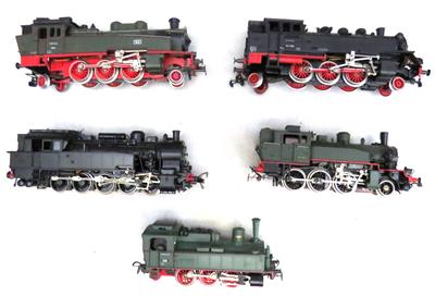 5 Stück Modelleisenbahn Dampflokomotiven - Antiques, art and jewellery