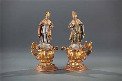 2 Statuetten - Hl. Nikolaus und Hl. Ulrich, Süddeutsch, 18. Jhdt. - Umění, starožitnosti, šperky