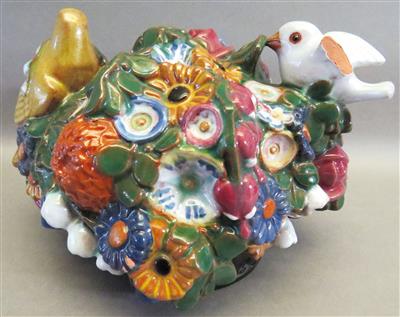 Blumenkorb mit Vögeln - Antiques, art and jewellery