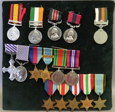 Konvolut von 15 königlichen Großbritannischen Militärerinnerungsmedaillen und Sterndekorationen - Antiques, art and jewellery