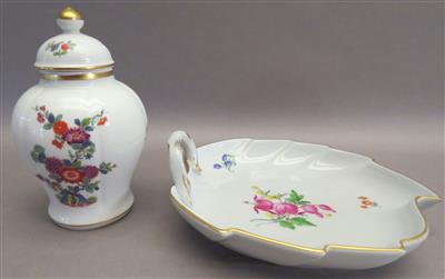 Blattschale und Deckelgefäß, Meissen, 2. Hälfte 20. Jhdt. - Arte, antiquariato e gioielli