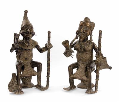 2 Gedenkfiguren - Antiques, art and jewellery