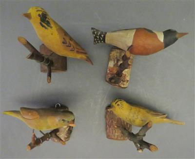 4 Singvögel in der Tradition der Viechtauer Tierschnitzer, 20. Jhdt. - Antiques, art and jewellery