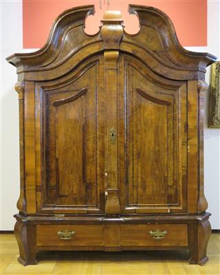 Hallenschrank, Deutsch um 1700 - Umění, starožitnosti, šperky