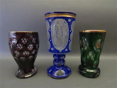 3 verschiedene Becher in der Art des Biedermeier, 20. Jhdt. - Kunst, Antiquitäten und Schmuck