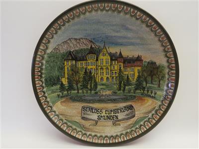 Wandteller "Schloss Cumberland Gmunden", Pesendorfer Keramik, Gmunden 2. Hälfte 20. Jhdt. - Klenoty, umění a starožitnosti