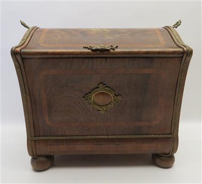 Kleines truhenförmiges Behältnis um 1900 - Gioielli, arte e antiquariato