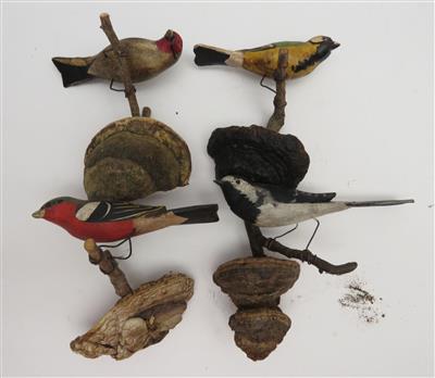 Vier Singvögel in Viechtauer Art, Alpenländisch,20. Jahrhundert - Gioielli, arte e antiquariato