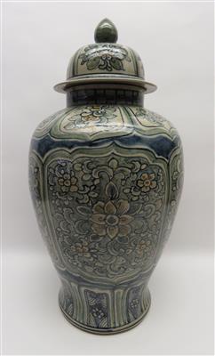 Große Deckelvase, wohl China,20. Jahrhundert - Jewellery, antiques and art