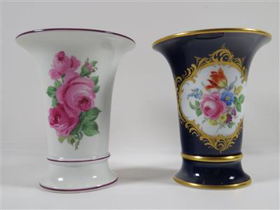 Zwei Vasen, Meissen, 20. Jahrhundert - Jewellery, antiques and art