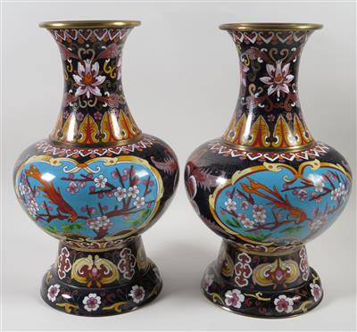 Paar Cloisonné-Vasen, China 20. Jahrhundert - Kunst, Antiquitäten und Schmuck
