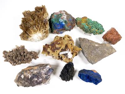 10 verschiedene Mineralien - Minerals and fossils