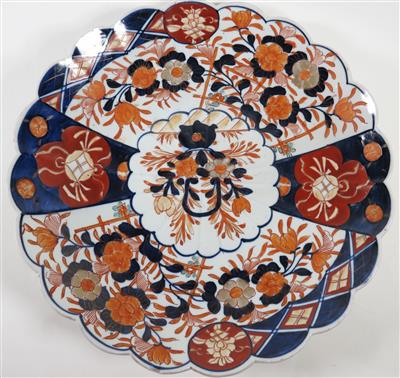 Imari-Schale, Japan 19. Jahrhundert - Kunst, Antiquitäten und Schmuck