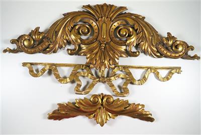 Drei holzgeschnitzte Applikationsteile im Barockstil, 19./20. Jahrhundert - Art, antiques and jewellery