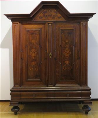 Deutscher Barockschrank, 18. Jahrhundert - Art, antiques and jewellery