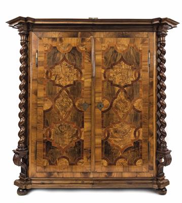 Barocker Hallenschrank, Österreich, Mitte 18. Jahrhundert - Arte, antiquariato e gioielli