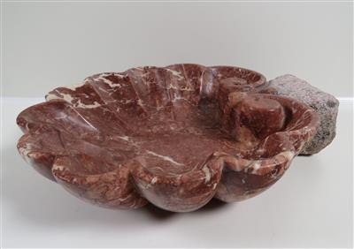 Muschelförmige Weihwasserschale, 20. Jahrhundert - Gioielli, arte e antiquariato