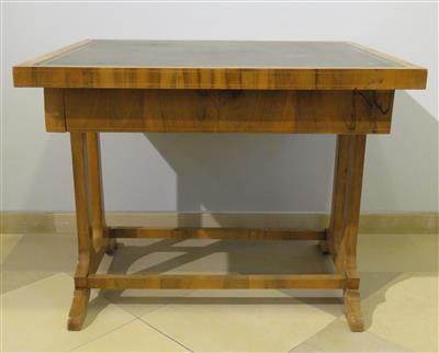 1 Tisch mit Lade, 1. Drittel 20. Jahrhundert - Schmuck, Kunst und Antiquitäten