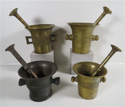 Vier unterschiedliche Messingmörser mit Pistill - Antiques