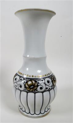 Vase, Pordzellanmalerei Adler, Berchtesgaden 1. Hälfte 20. Jahrhundert - Jewellery, antiques and art