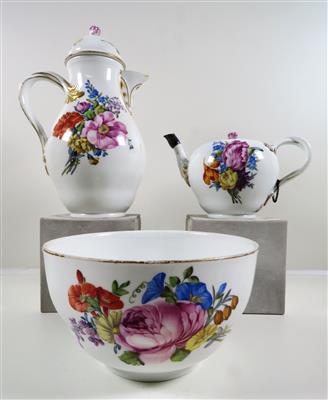 Kaffeekanne, Teekanne und kleine Schüssel, Meissen, um 1780 - Schmuck, Kunst & Antiquitäten