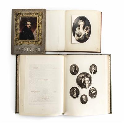 Konvolut von 3 Bänden zur Miniaturmalerei in Österreich - Ungarn: a) - Jewellery, antiques and art