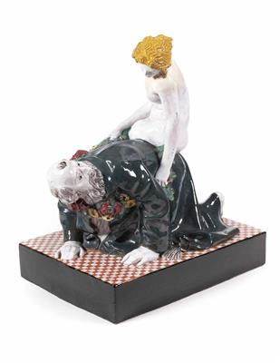 Aristoteles und Phyllis, Entwurf Michael Powolny, Ausführung Wiener Keramik, um 1910 - Schmuck, Kunst & Antiquitäten