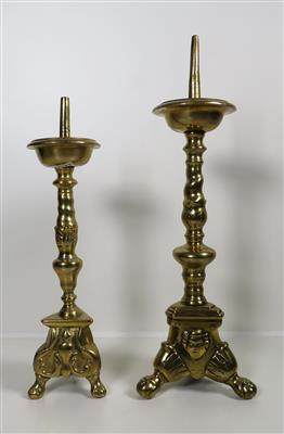 Zwei unterschiedlich große Messingleuchter im Barockstil,19. Jahrhundert? - Gioielli, arte e antiquariato
