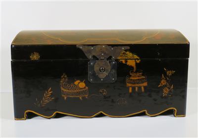 Asiatische Lackkassette in Truhenform - Jewellery, Works of Art and art