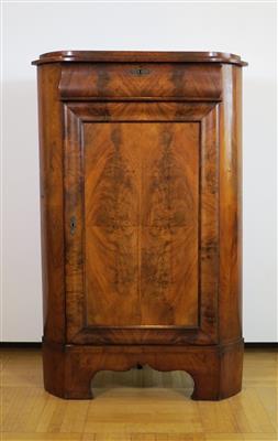 Halbhoher Biedermeier-Eckschrank, Deutsch um 1850 - Schmuck, Kunst & Antiquitäten