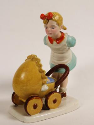 Kind mit Puppenwagen, Entwurf Stephan Dakon, Keramos, Wien, vor 1949 - Gioielli, arte e antiquariato