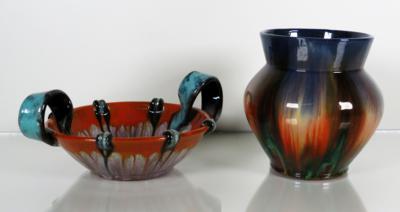 Vase und gehenkelte Schale, St. Peter Keramik, Graz - Aus dem Nachlass SEPP FORCHER