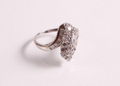 Brillant Diamant Damenring zus. ca. 1,25 ct - Jewellery and watches