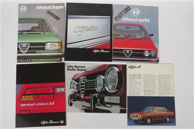 Alfa Romeo Prospekte der 60er bis 80er Jahre - Automobilia