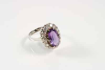 Brillant Damenring zus. ca. 0,80 ct - Schmuck und Uhren