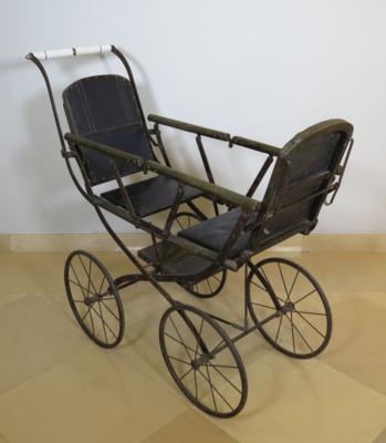 Doppelsitzer-Kinderwagen, August Riepolt, München um 1900/10 - Nábytek a interiér