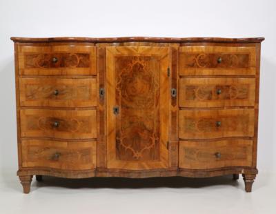 Flaches Kästchen im Barockstil unter Verwendung originaler Teile des 18. Jahrhundert - Furniture and interior