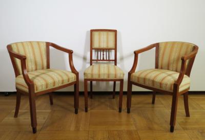Paar Armlehhnsessel und ein Sessel - Möbel und Interieur