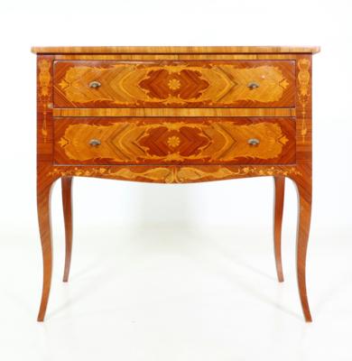 Zierliche Salonkommode im Louis XV-Stil, Italien, 20. Jahrhundert - Furniture and interior