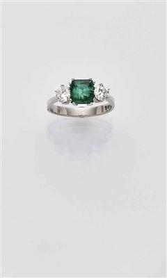 Smaragd-Brillant Ring zus. 0,88 ct - Antiques, art and jewellery - Salzburg